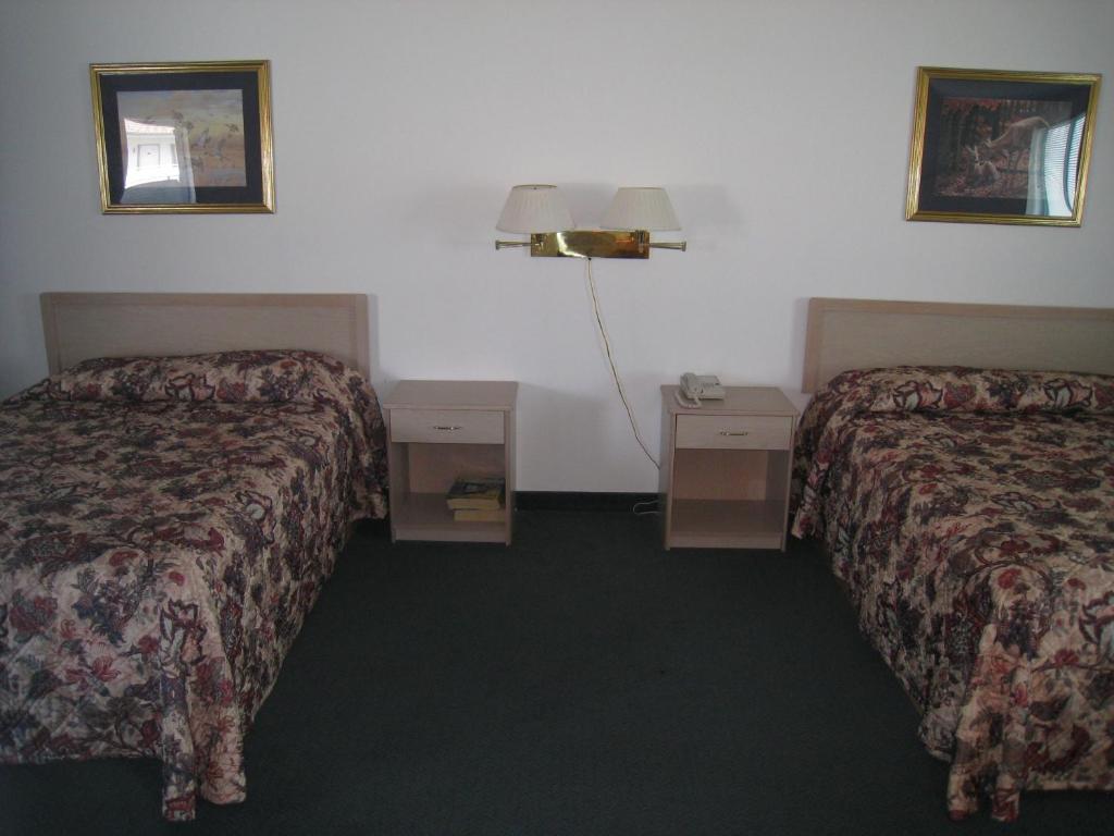 Doppelzimmer mit 2 Doppelbetten